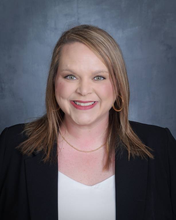 Kimberly Ward Headshot Photo